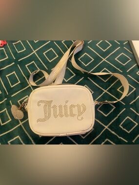 Juicy Couture White Rhinestone 'Juicy' Crossbody Camera Bag